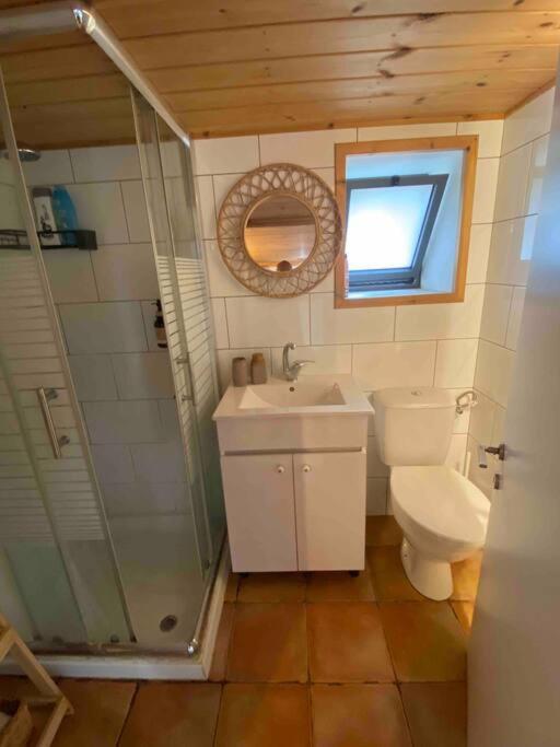 Bit Cabin Near The Airport Kfar Daniel Экстерьер фото