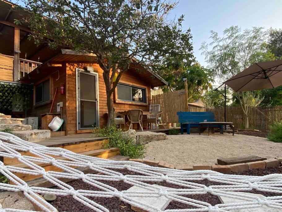 Bit Cabin Near The Airport Kfar Daniel Экстерьер фото